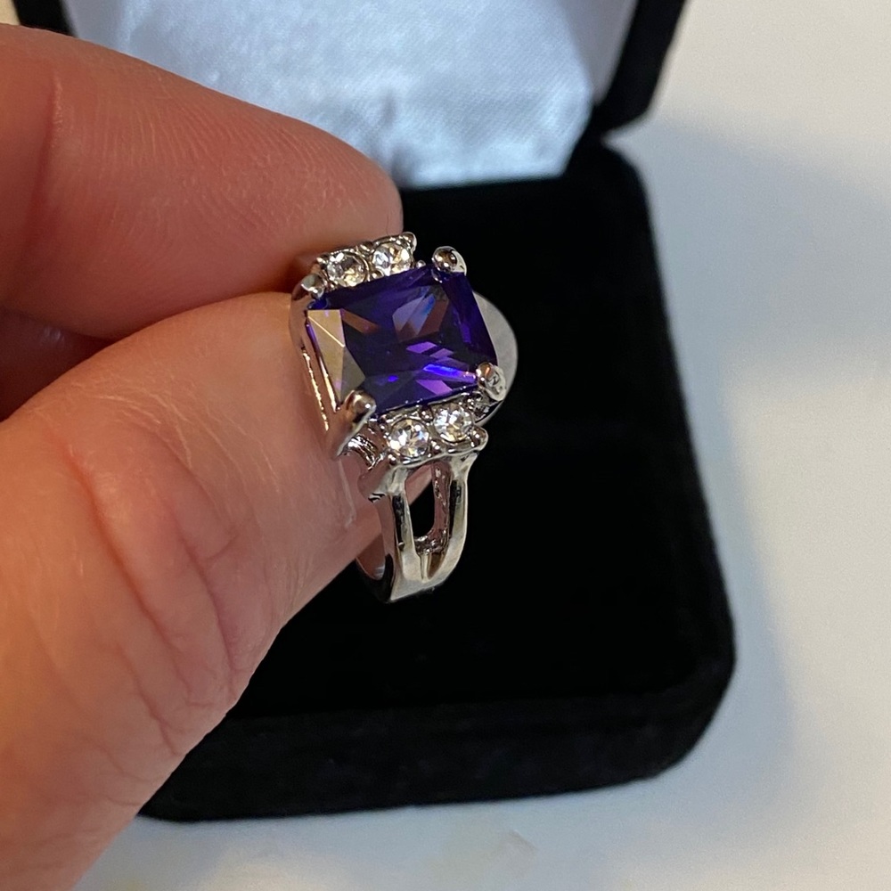 Sterling Silver Amethyst Emerald Cut Fashion Ring - Picture 3 of 11